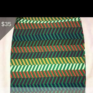 NEW LARGE LULAROE CASSIE SKIRT